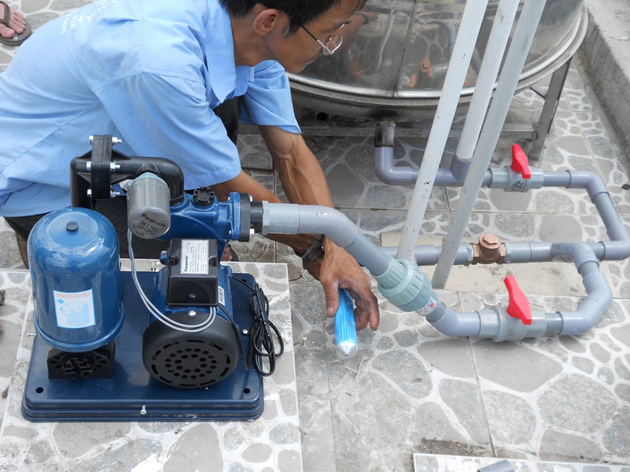 sửa máy bơm nước tận nơi