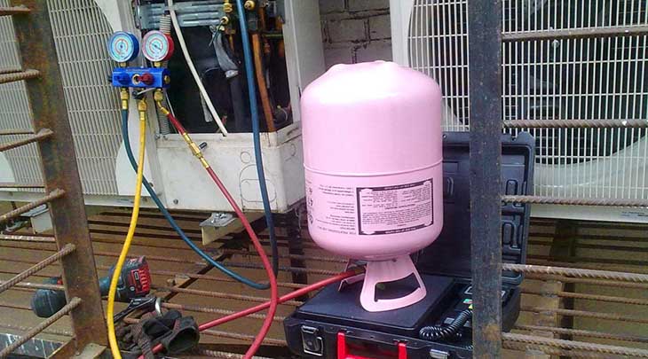 nhận biết điều hòa thiếu gas