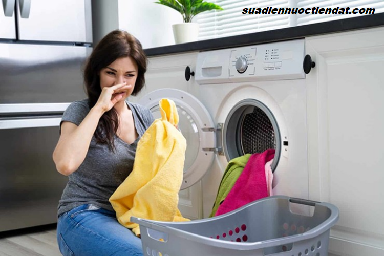 nguyên nhân máy giặt có mùi hôi
