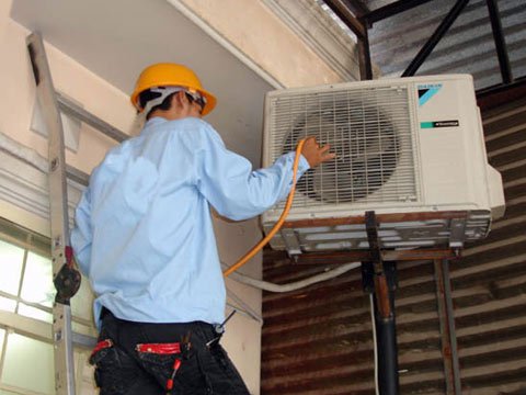 điều hòa báo lỗi