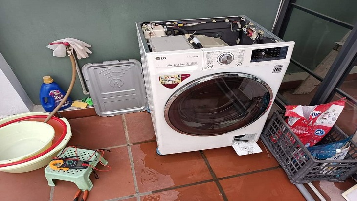 cửa máy giặt không đóng được liên hệ ngay
