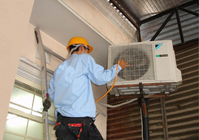 nguyên nhân điều hòa không thoát nước
