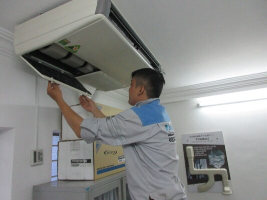 thợ bảo dưỡng điều hòa thanh trì chuyên nghiệp