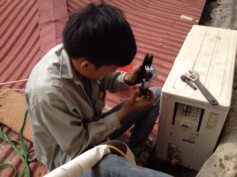 bảo dưỡng điều hòa âm trần giá rẻ
