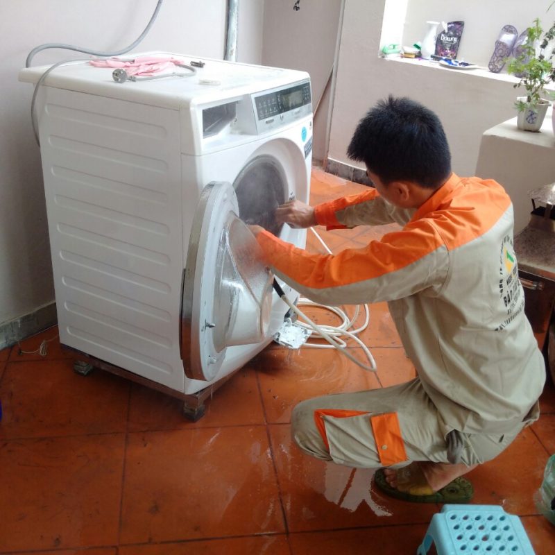 kiểm tra van xả Máy Giặt tại nhà