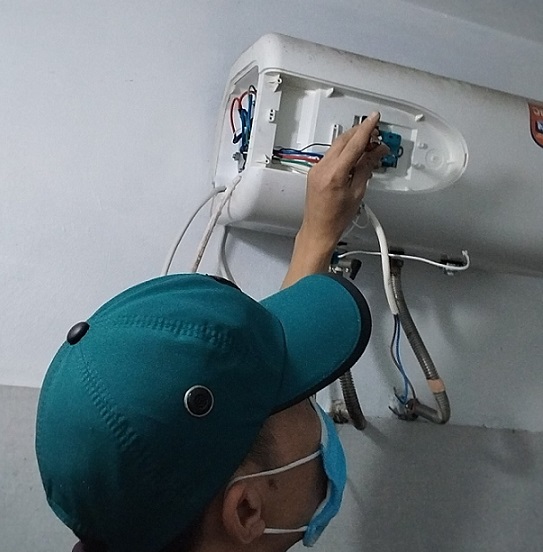 Đội Thợ Sửa bình nóng lạnh Chương Mỹ