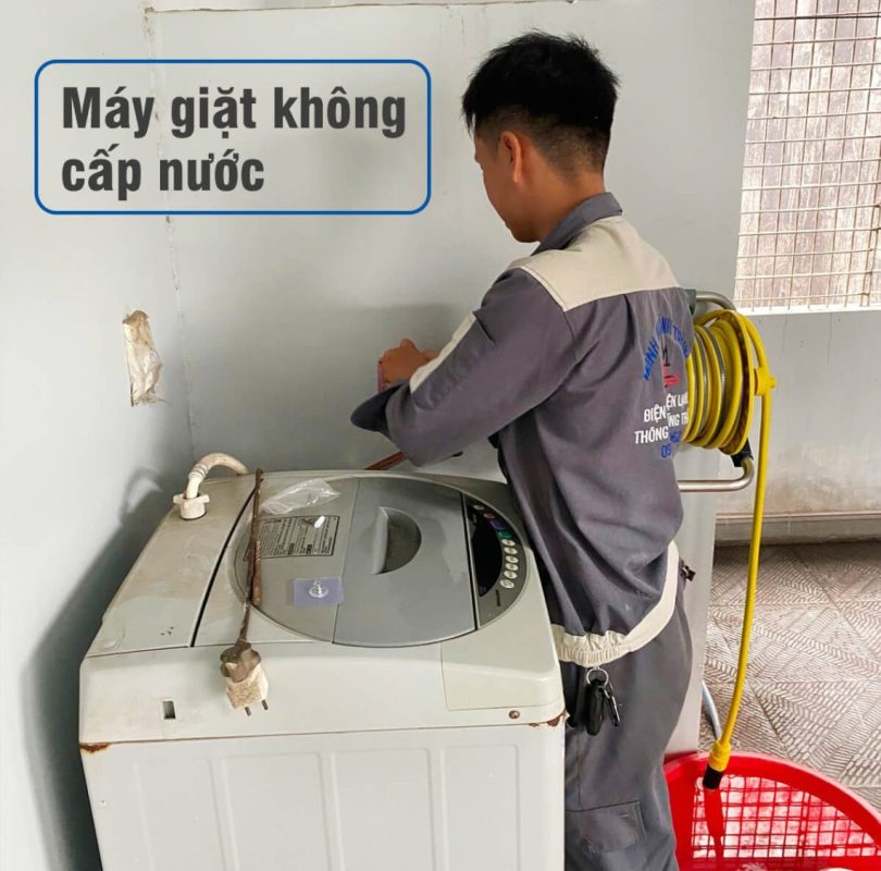 thay máy giặt mới cửa trên hay cửa ngang